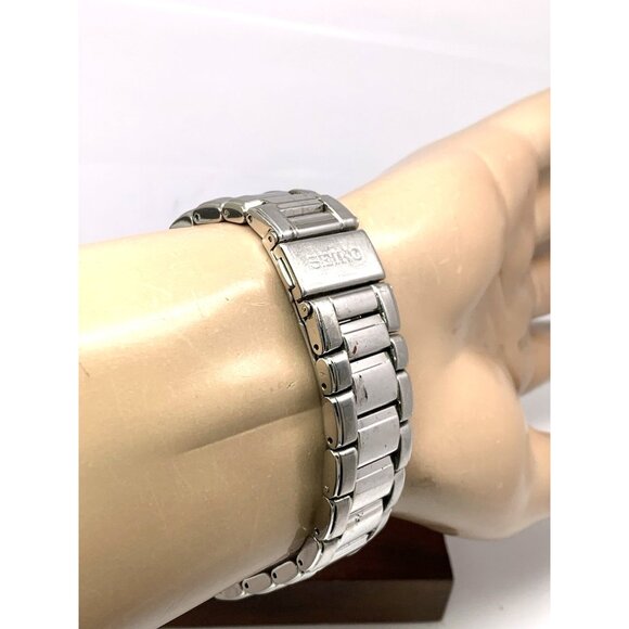 Seiko Men's Watch 7T62-0JJ0 Quartz Chronograph Gray Silver Stainless Steel 42mm - Picture 11 of 15